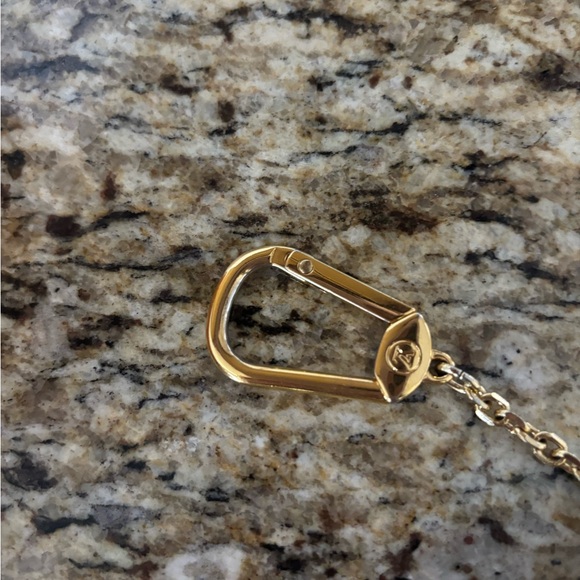Louis Vuitton key pouch - Picture 3 of 11
